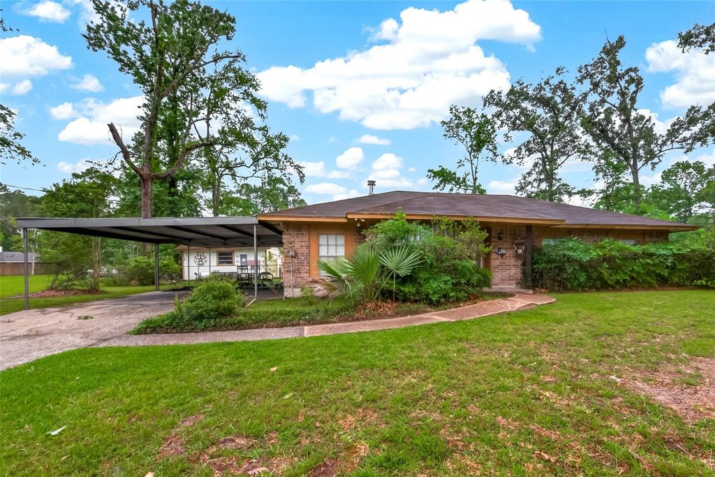 262 Magnolia Road, Woodbranch, TX 77357