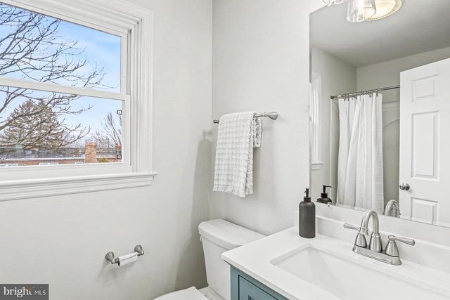 717 E WALNUT ST, Lancaster, PA 17602