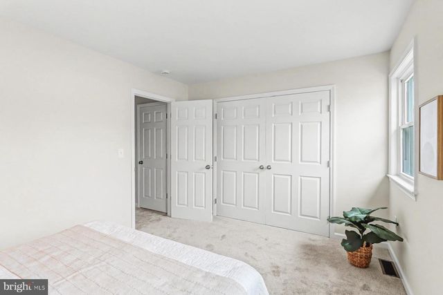 717 E WALNUT ST, Lancaster, PA 17602