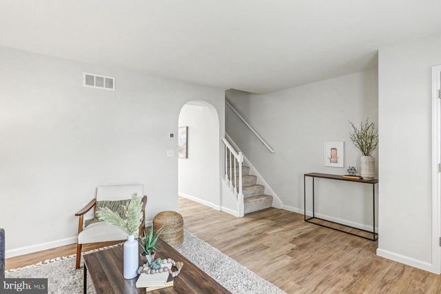 717 E WALNUT ST, Lancaster, PA 17602