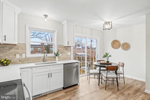 717 E WALNUT ST, Lancaster, PA 17602