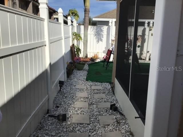 2423 RUDDENSTONE WAY, Kissimmee, FL 34744