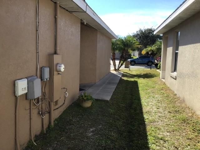 2423 RUDDENSTONE WAY, Kissimmee, FL 34744