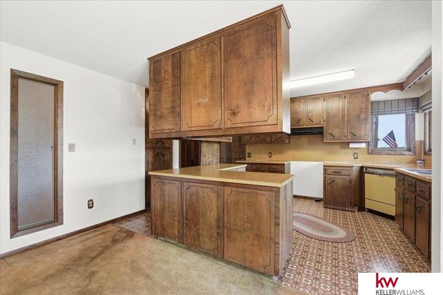 11006 Mill Road, Louisville, NE 68037