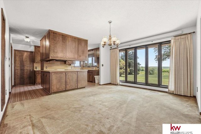 11006 Mill Road, Louisville, NE 68037