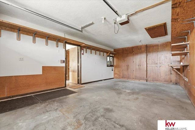 11006 Mill Road, Louisville, NE 68037