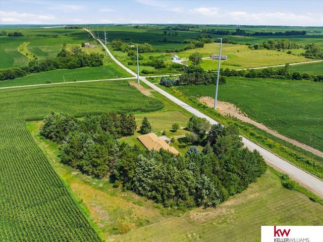 11006 Mill Road, Louisville, NE 68037
