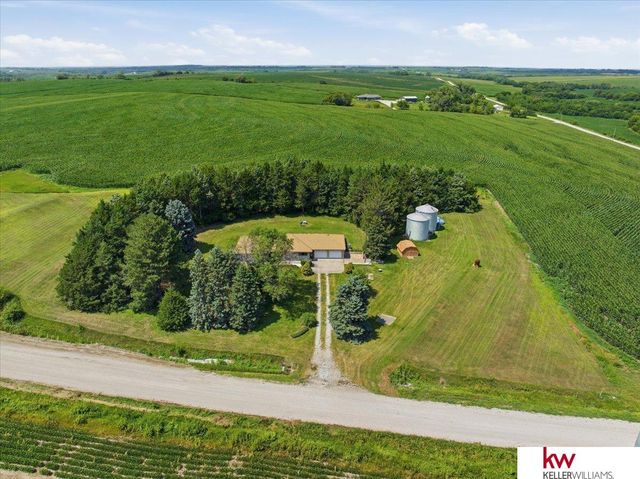 11006 Mill Road, Louisville, NE 68037