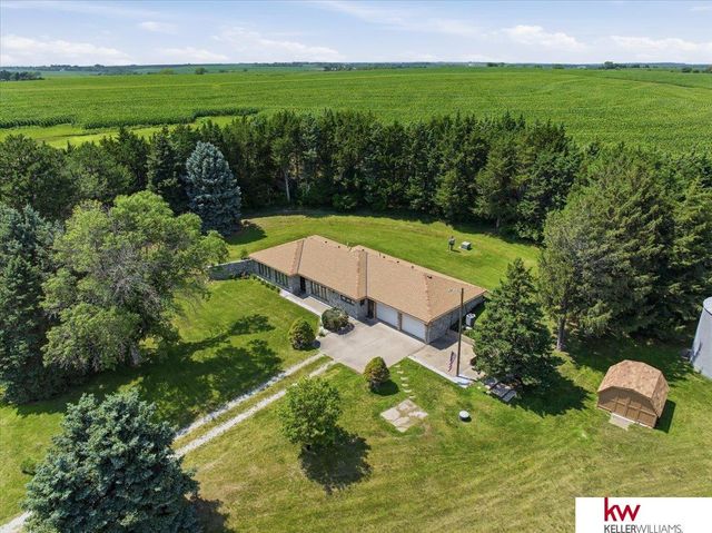 11006 Mill Road, Louisville, NE 68037