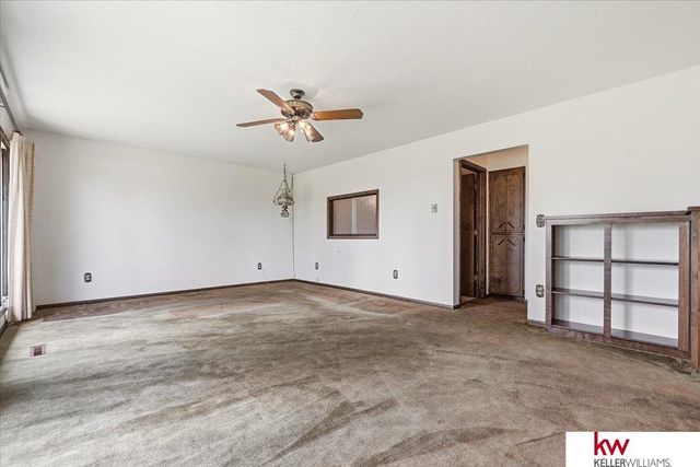 11006 Mill Road, Louisville, NE 68037