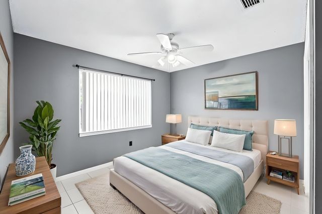 986 Cherry Lane, Wellington, FL 33414