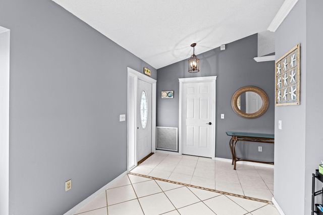 986 Cherry Lane, Wellington, FL 33414