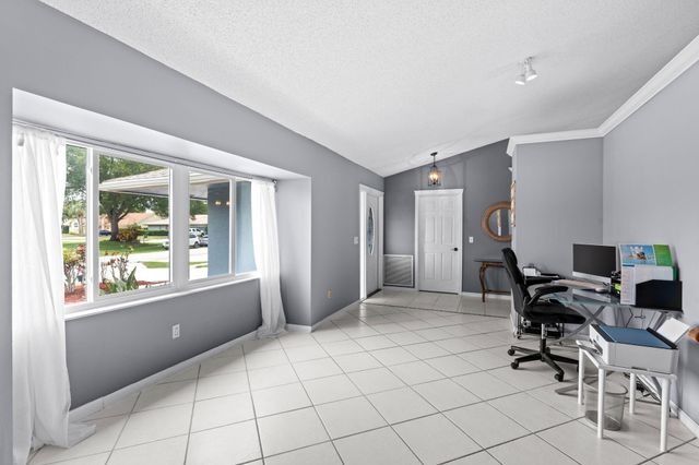 986 Cherry Lane, Wellington, FL 33414