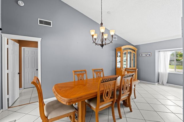 986 Cherry Lane, Wellington, FL 33414