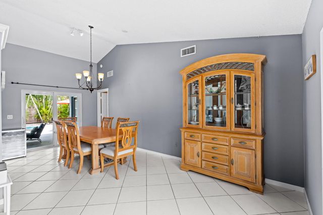 986 Cherry Lane, Wellington, FL 33414
