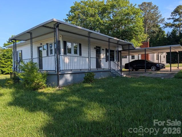 1903 Lynnwood Drive, Statesville, NC 28677