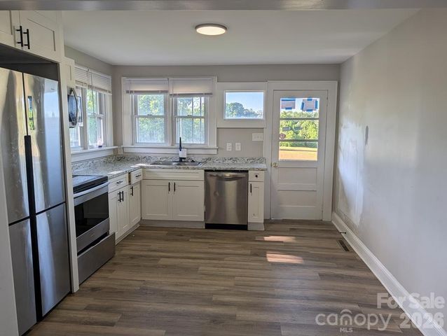 1903 Lynnwood Drive, Statesville, NC 28677