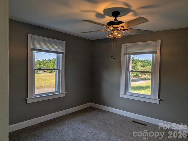 1903 Lynnwood Drive, Statesville, NC 28677