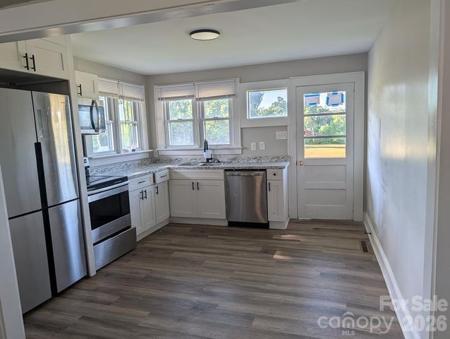 1903 Lynnwood Drive, Statesville, NC 28677