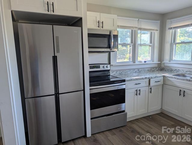 1903 Lynnwood Drive, Statesville, NC 28677