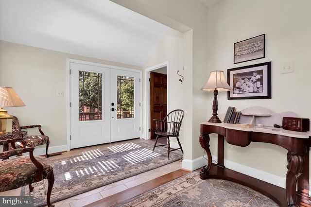 1 MONTGOMERY AVE, Gaithersburg, MD 20877