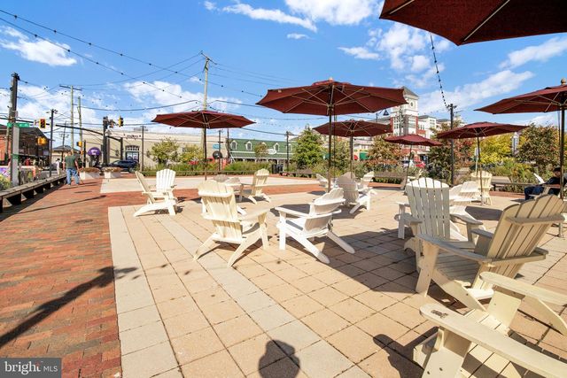 1 MONTGOMERY AVE, Gaithersburg, MD 20877