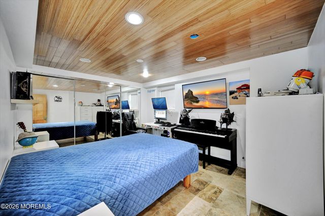 206 Cassville Road, Jackson, NJ 08527