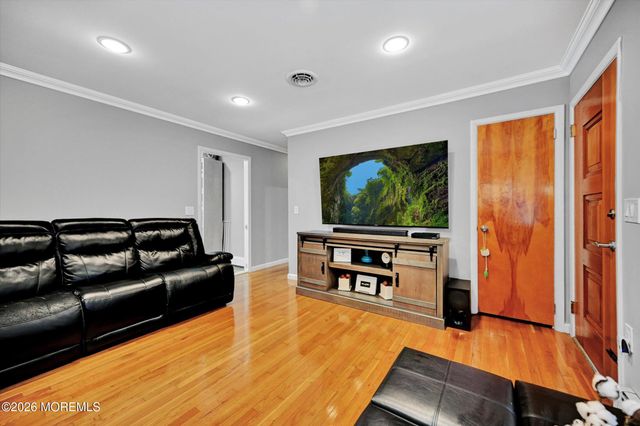 206 Cassville Road, Jackson, NJ 08527