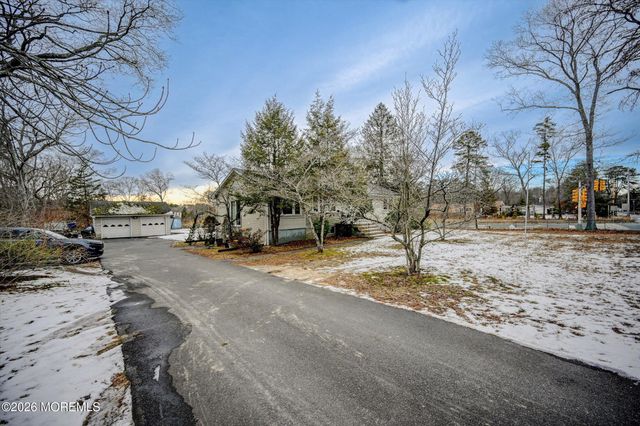 206 Cassville Road, Jackson, NJ 08527