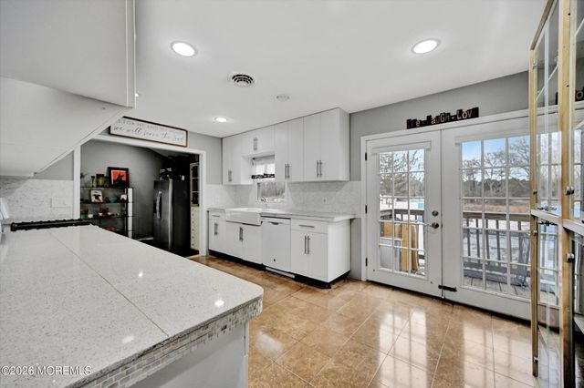 206 Cassville Road, Jackson, NJ 08527