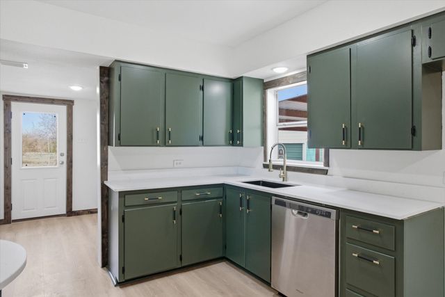 2942 FM 859, Edgewood, TX 75117