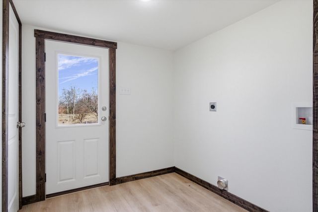 2942 FM 859, Edgewood, TX 75117