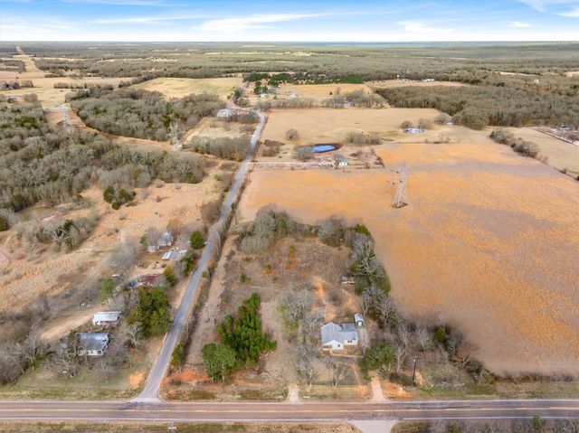 2942 FM 859, Edgewood, TX 75117