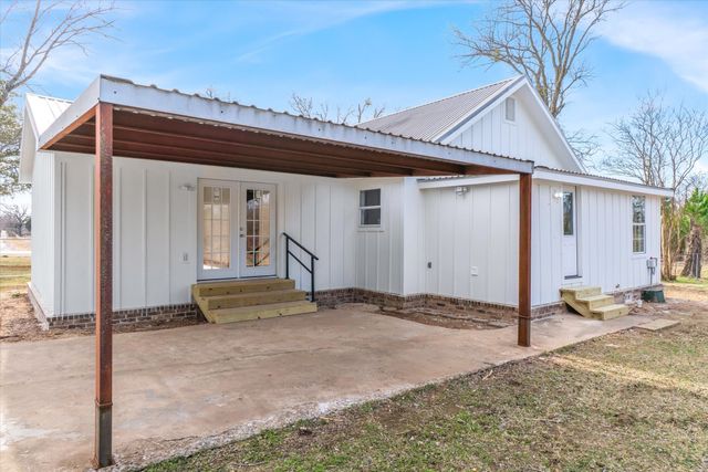 2942 FM 859, Edgewood, TX 75117