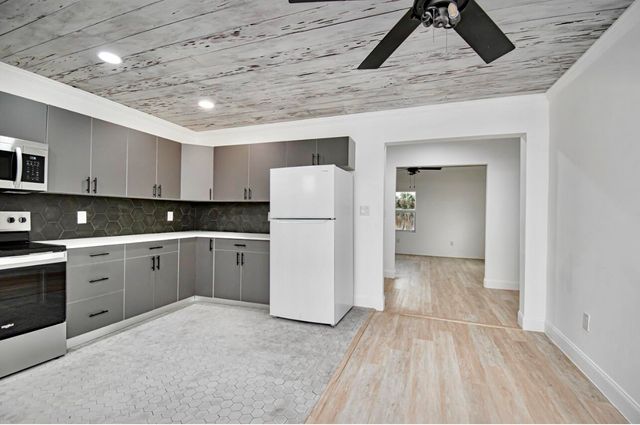 318 N E Street, Lake Worth Beach, FL 33460