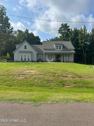 275 Dogwood Road, Byhalia, MS 38611