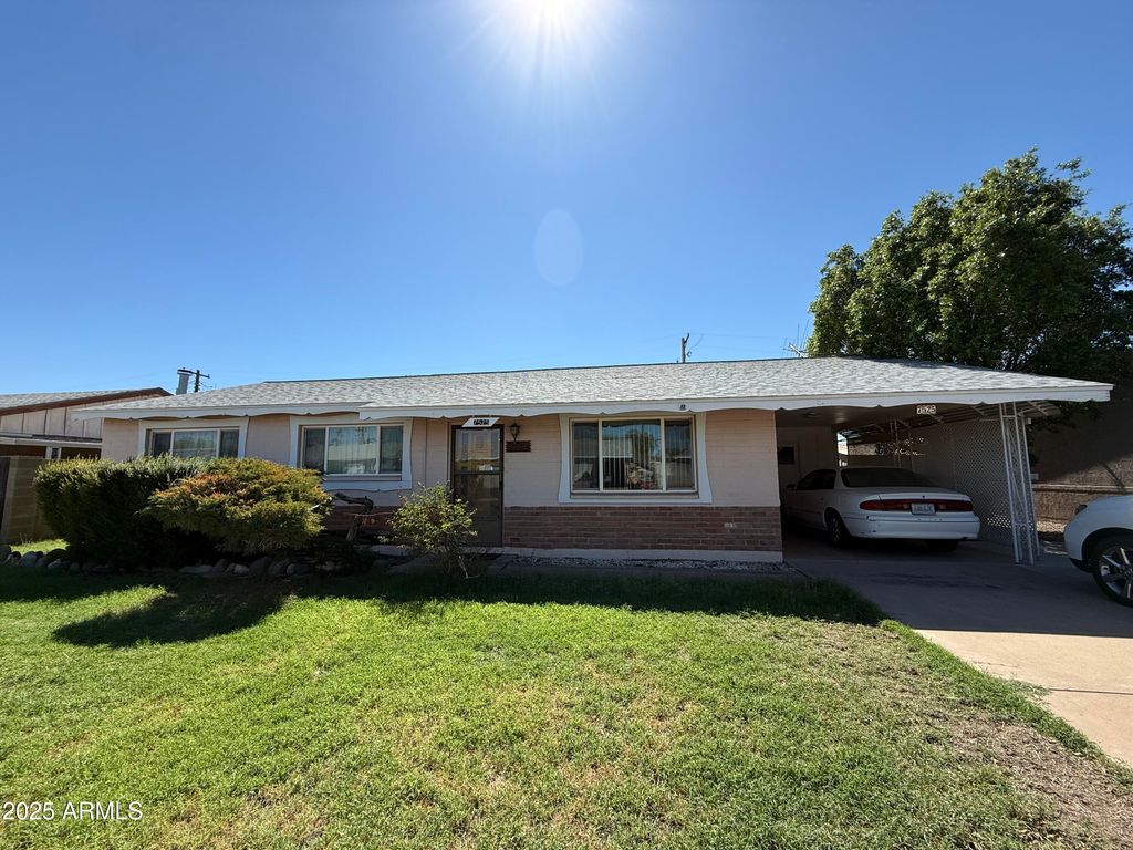 Image 1 of property listing at 7525 E MORELAND Street, Scottsdale, AZ 85257