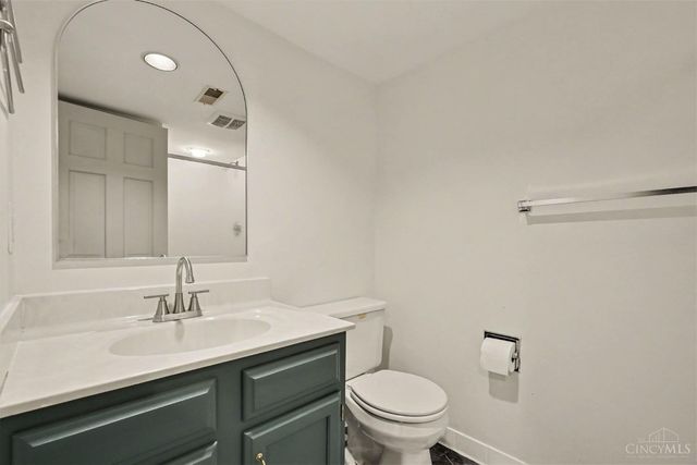 6186 S Shadow Hill, Loveland, OH 45140