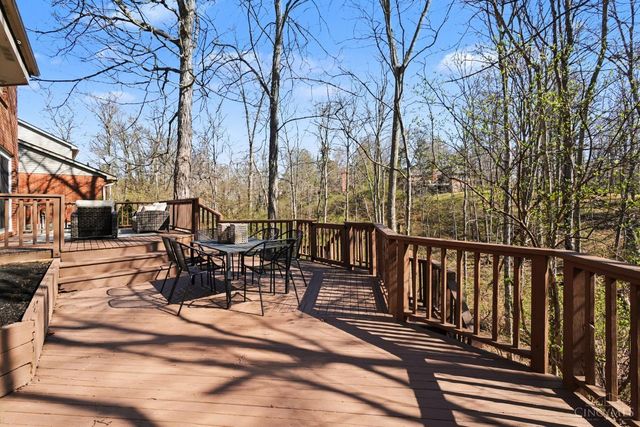 6186 S Shadow Hill, Loveland, OH 45140