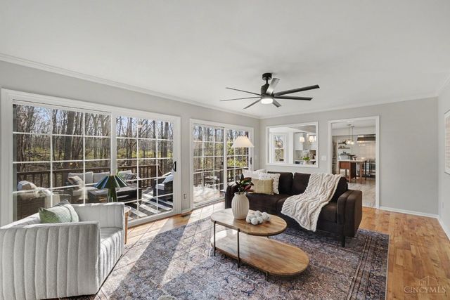 6186 S Shadow Hill, Loveland, OH 45140