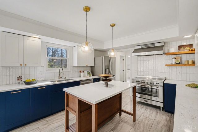 6186 S Shadow Hill, Loveland, OH 45140