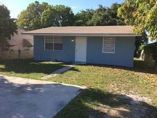 708 NW 6th Street, Hallandale Beach, FL 33009