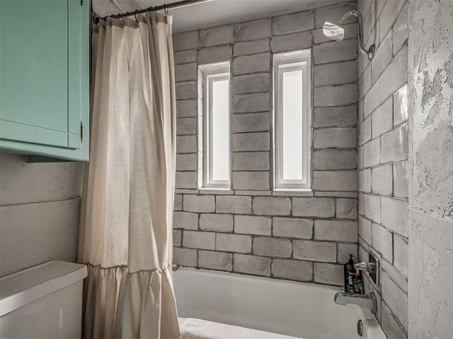 741 Kingston Drive, Yukon, OK 73099