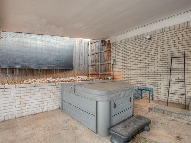 741 Kingston Drive, Yukon, OK 73099