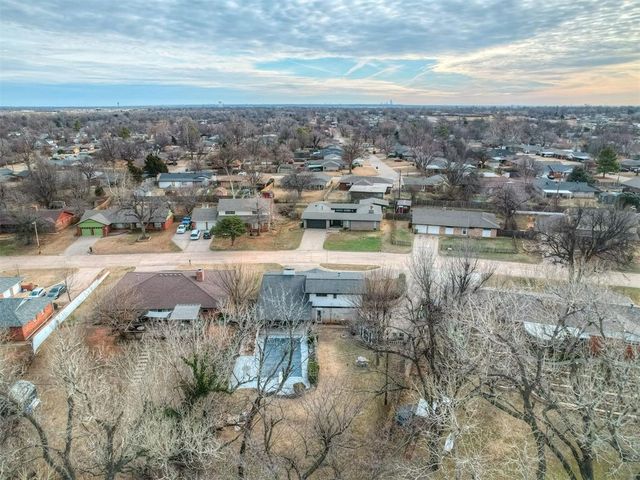 741 Kingston Drive, Yukon, OK 73099