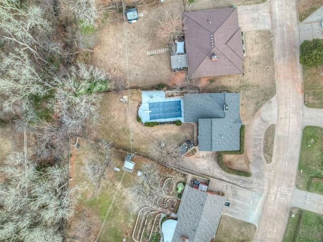 741 Kingston Drive, Yukon, OK 73099