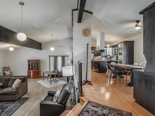 741 Kingston Drive, Yukon, OK 73099