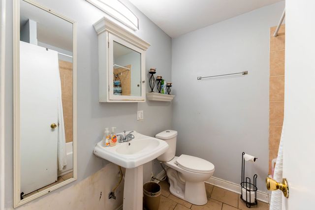 7508 W 59th Street, Summit, IL 60501