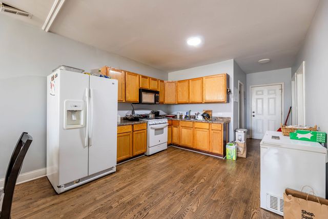 7508 W 59th Street, Summit, IL 60501