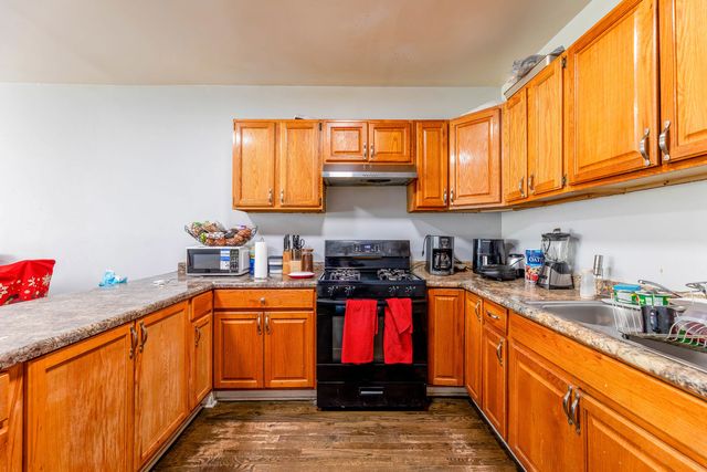 7508 W 59th Street, Summit, IL 60501